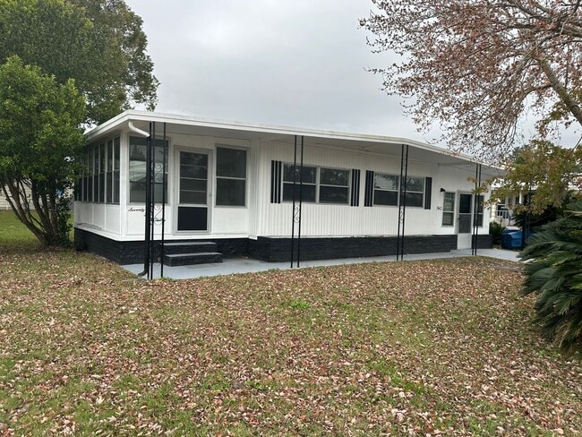 Building Photo - UPDATED TWO BEDROOM TWO BATH HOME IN HIGH POINT!