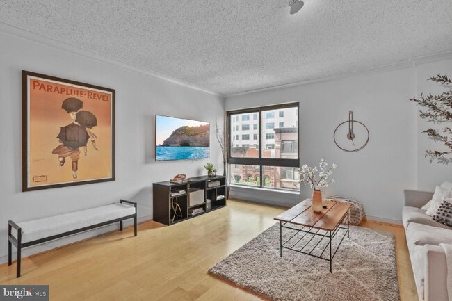 Building Photo - 777 7th St NW Unit 420 Rental