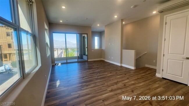 Photo - 10051 Hematite Pl Unit 18