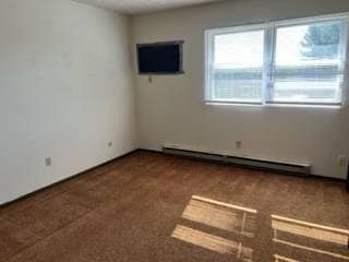 Photo - 2145 Kenyon St