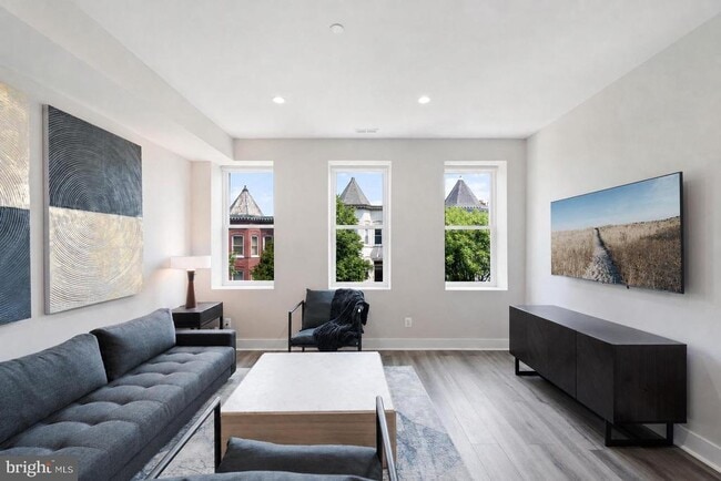 38 Randolph Pl NW Unit PH