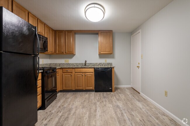2BR,1BA-850sf