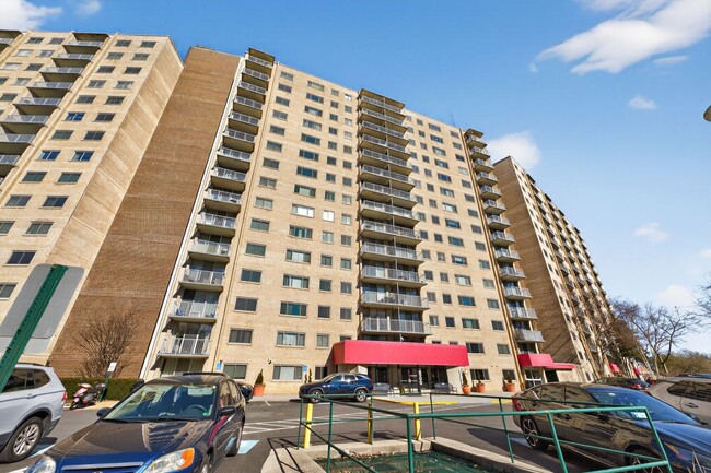 Photo - 2500 N Van Dorn St