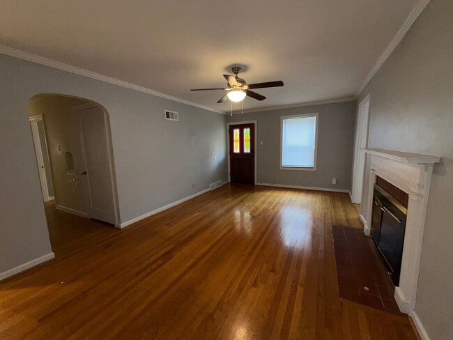 Photo - 421 Cannonbury Dr