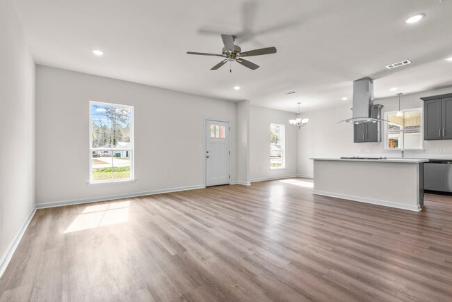 Photo - 20953 Oregon St