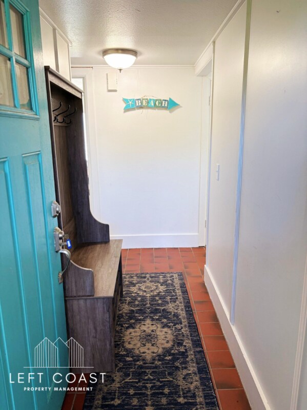 Photo - 3519 NW Jetty Ave