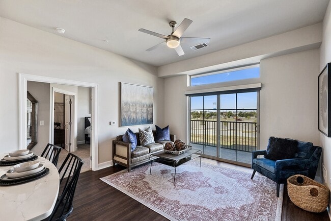 Waterford Market Apartments