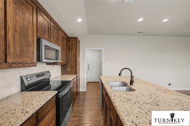 Photo - 1300 White Sand Dr