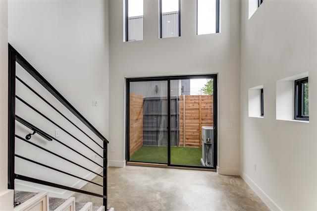 4306 Deere St