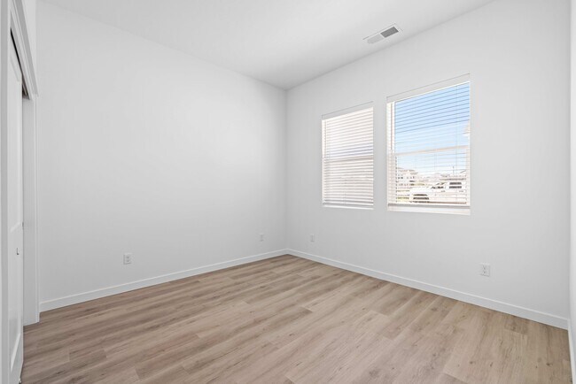 Photo - 4203 Hill Ln