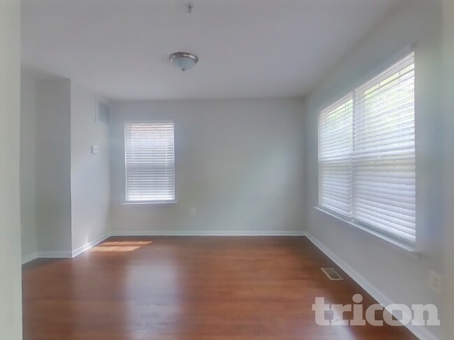 Photo - 10930 W Point Pl