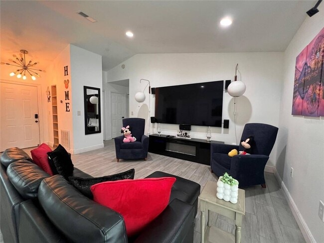 638 Baldwin Dr