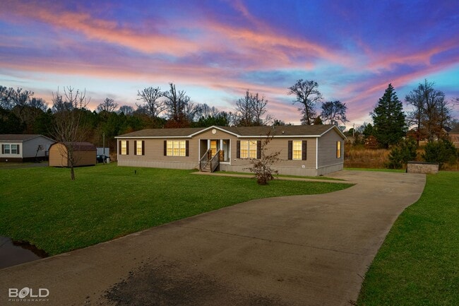 Beautiful 4 Bed 2 Bath! - Beautiful 4 Bed 2 Bath! House