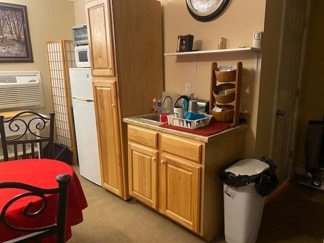 Photo - 834 Harry Truman Road