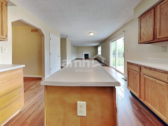 Photo - 45 Saddle Creek Ln