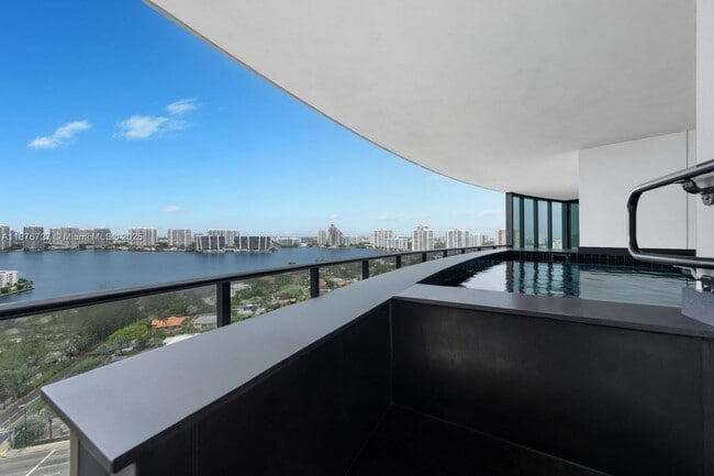 Building Photo - 18555 Collins Ave Unit 2003 Rental