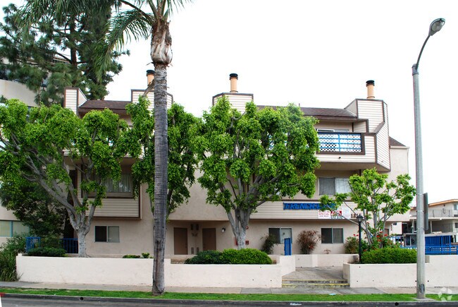 Photo - French Park Apartments