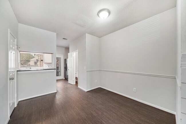 Photo - 2930 Grants Lake Blvd Unit 2203