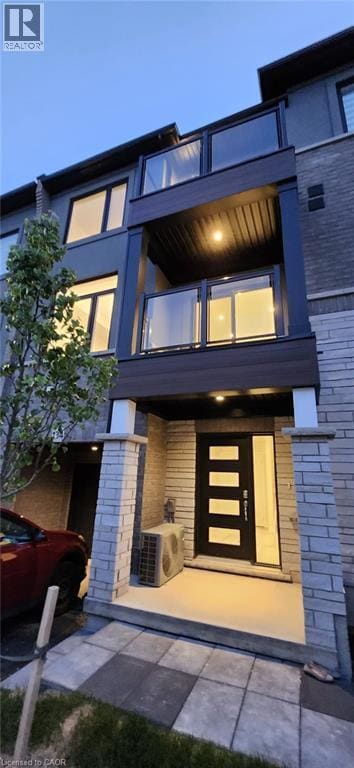 Photo - 155 Equestrian Way