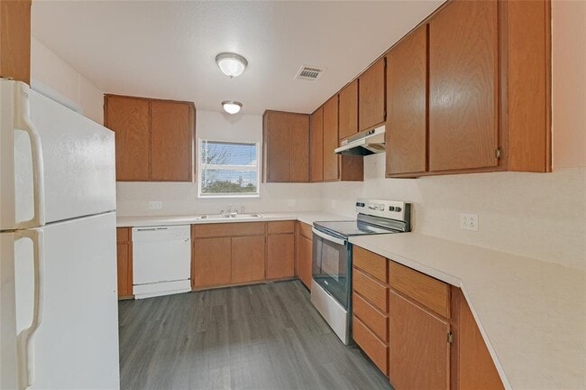 Photo - 200 Creekside Trail