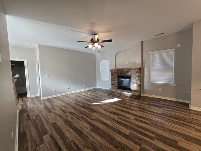 156 Salisbury Ln