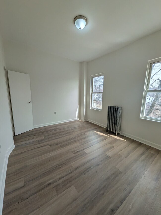Photo - 26 Vineyard Ave Unit Duplex