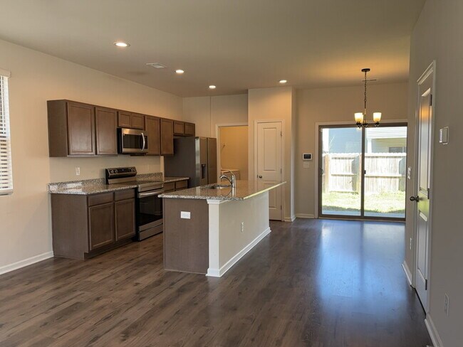 Photo - 1012 Berry Patch Cir