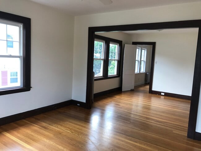 Sala de estar/comedor - 147 Farrington St Unidad 2nd floor