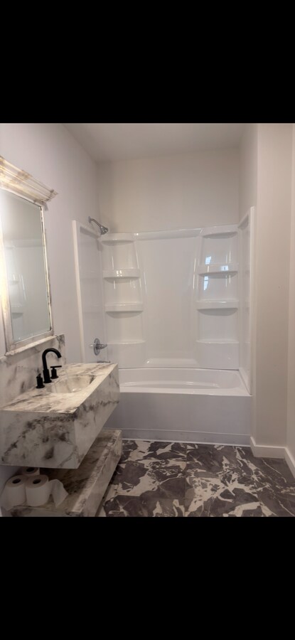 Photo - 527 Gooding St Unit 2ndfloor