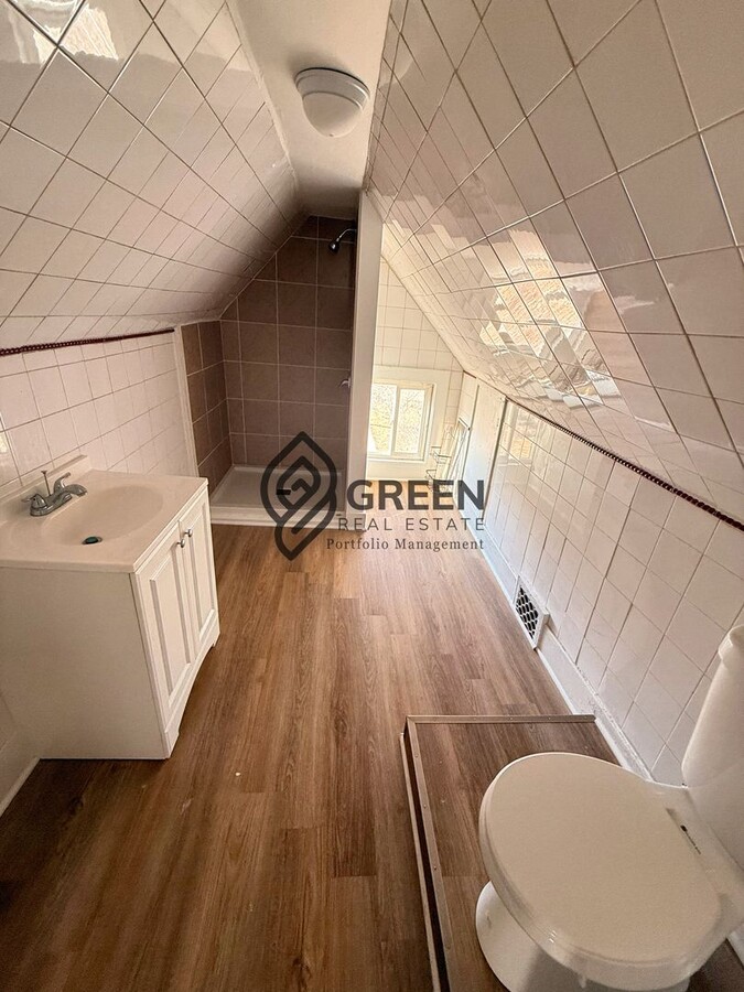 Photo - 641-645 N Indiana Ave Unit 645