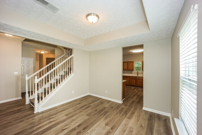 Photo - 3521 Creekview Dr