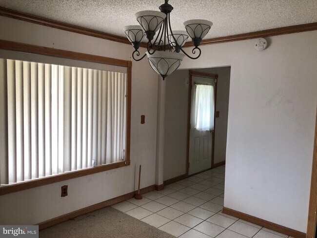 Photo - 134 Sheffield Dr