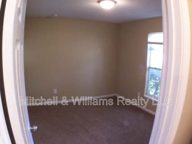 Photo - 2902 W 5th St