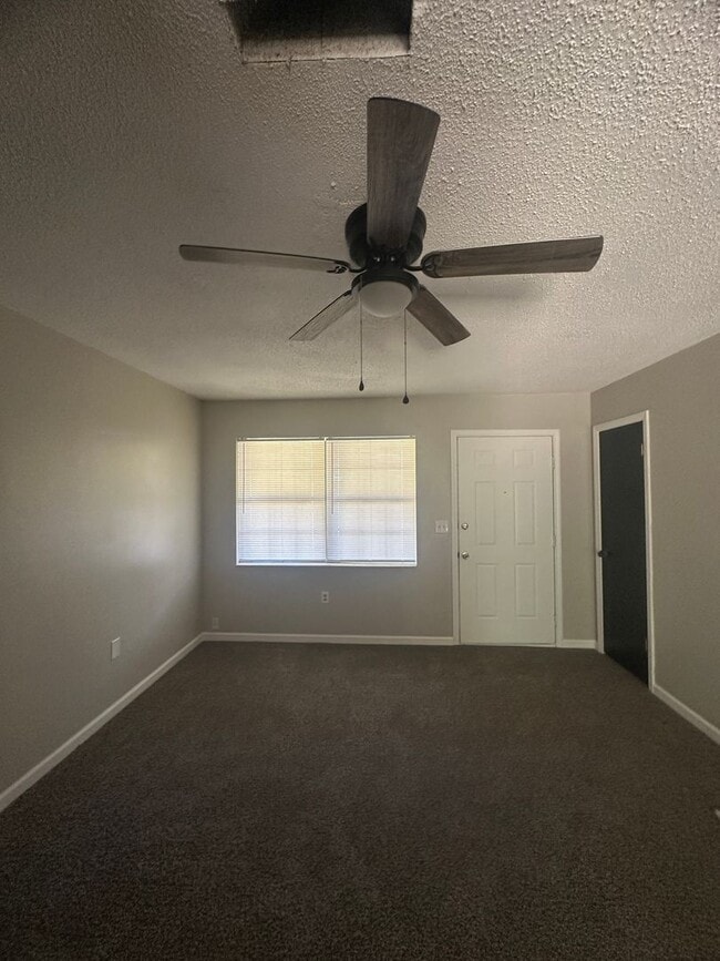 Photo - 125 Patricia Ln