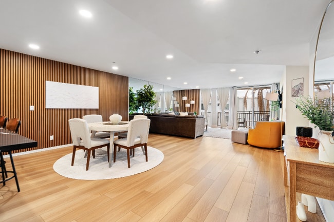 Photo - 2414 Front St Unidad 16