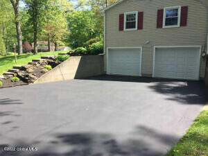 Photo - 21 Maple Ridge