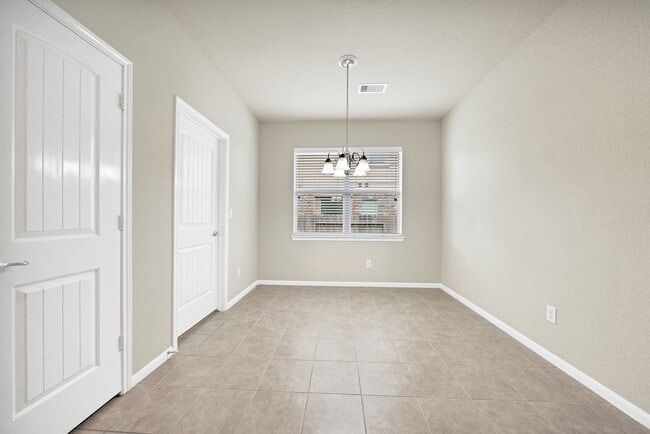 Photo - 107 Autumn Forest Ln