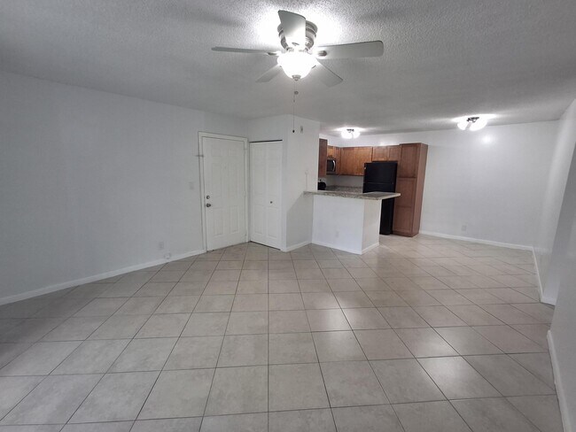 Photo - 741 Lyons Rd Unit 17107