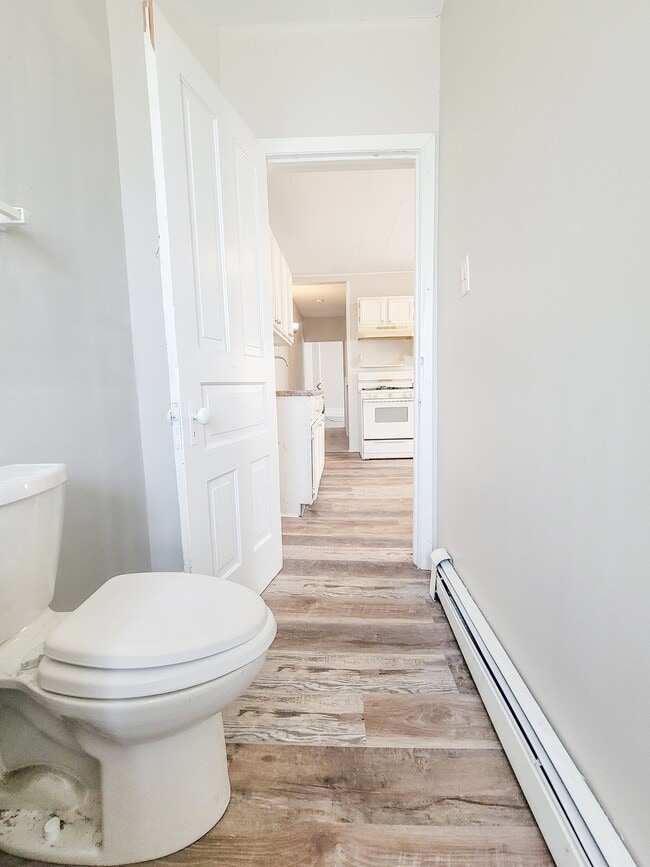 Photo - 644 Van Buren St NE