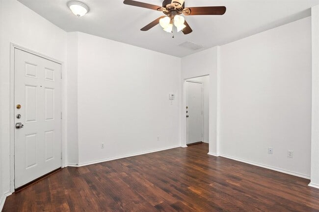 Photo - 709B Jane Austen Trail