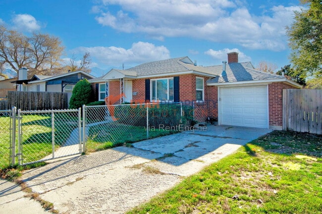 Photo - 860 Vics Rd