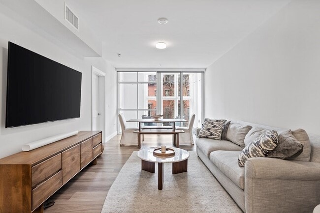 Building Photo - 771 Harrison Ave Unit 207