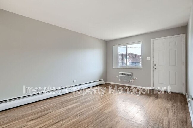 Photo - 4260 W 70th Pl Unidad #4