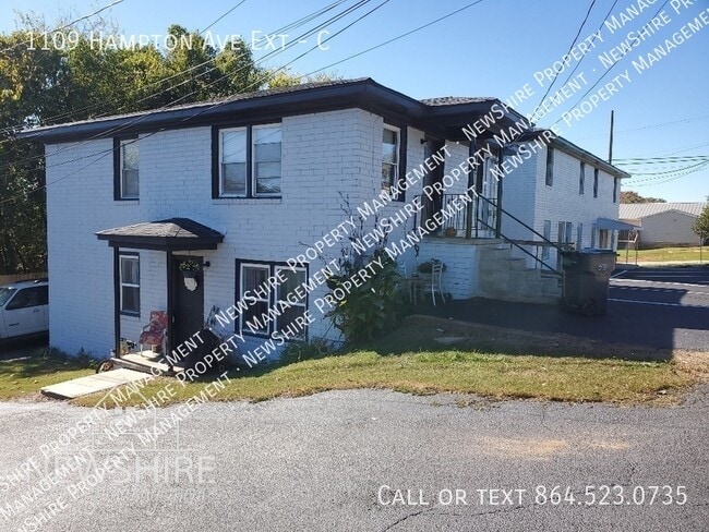 Building Photo - 1109 Hampton Ave Ext