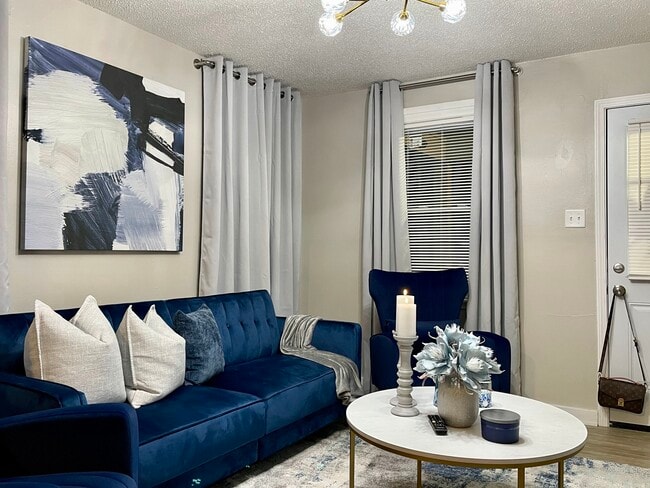 Photo - 2088 Oliver Ave