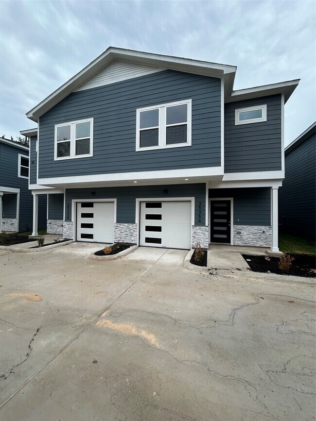 Photo - 3535 Alderfer St Unidad A or B