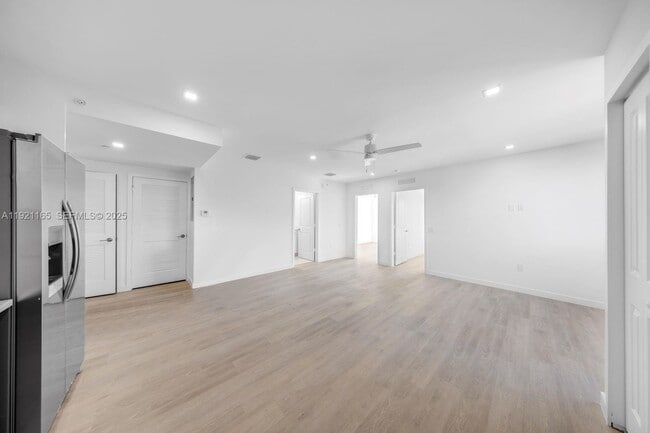 Photo - 20 NE 19th Ave Unit 201