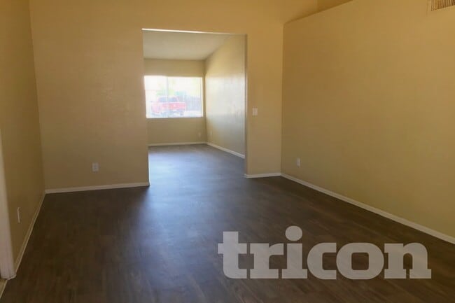 Photo - 10710 W Sells Dr