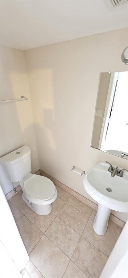 Photo - 1940 NW 4th Ct Unit 14