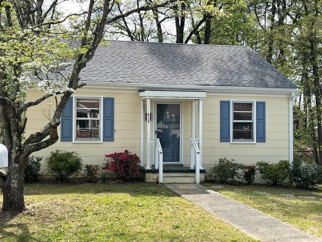 Building Photo - South Hill Beautiful Rancher Rental